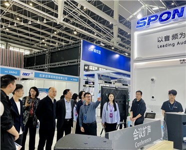 展会回顾 | 星空网页版登录入口
通信亮相河北教育装备展引热烈关注！